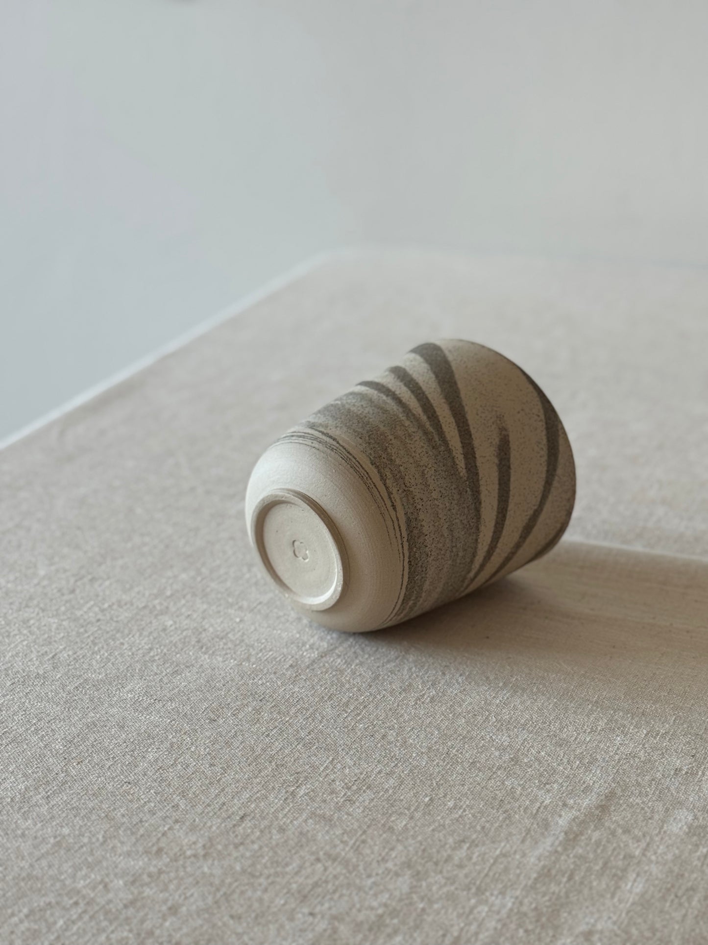 Large Swirl Cup