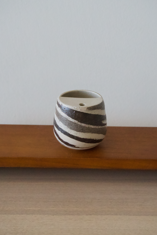 Swirl Circular Tumbler