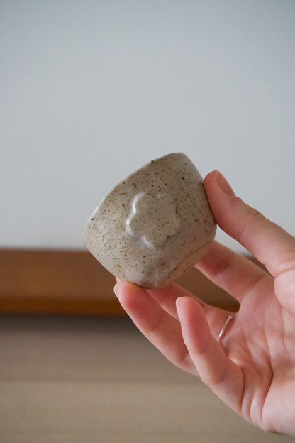 Pinch Cup