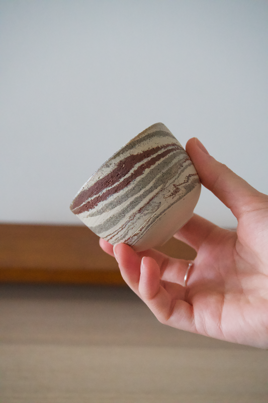 Swirl Round Cup