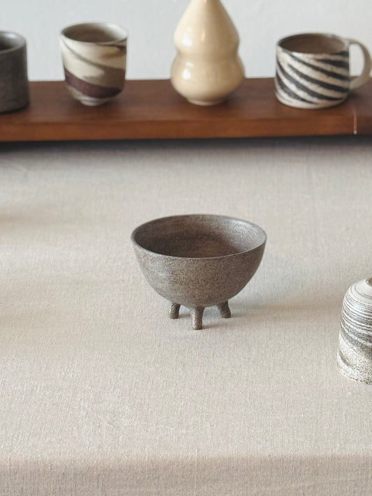 Grey Footed Bowl