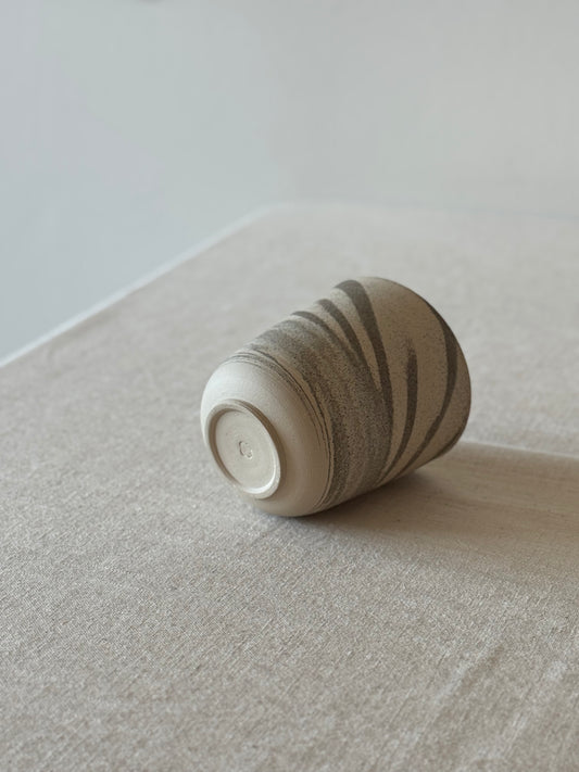Large Swirl Cup