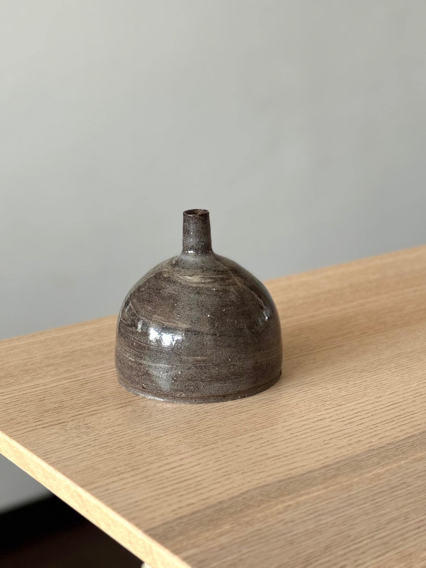 Dark Ikebana Vase
